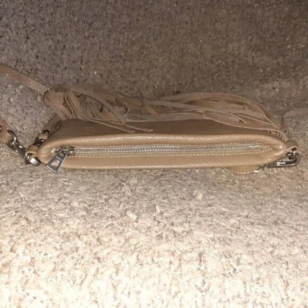 RUDSAK-Crossbody/Wristlet/Shoulder-Taupe Brown Leather-Fringed-Near Mint - Picture 4 of 9